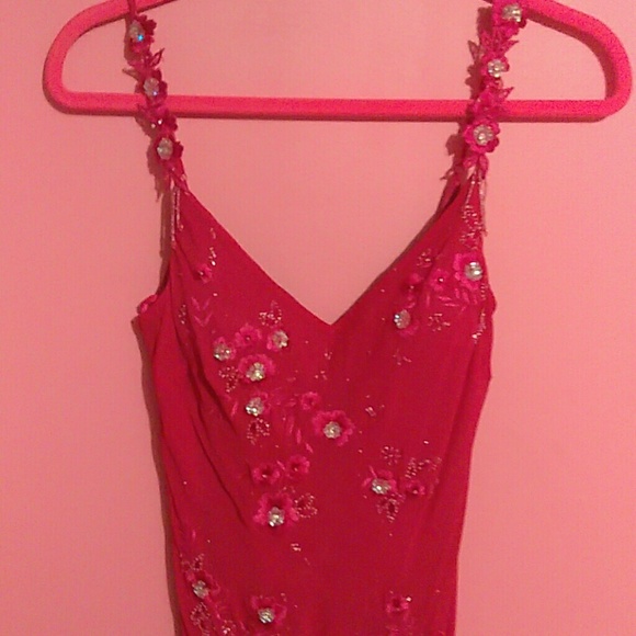 This dress is perfect for any dressy occasion - Picture 2 of 6